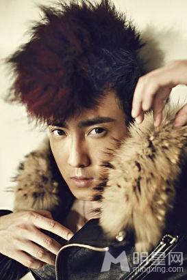 新一代男神张睿尽显硬朗帅气