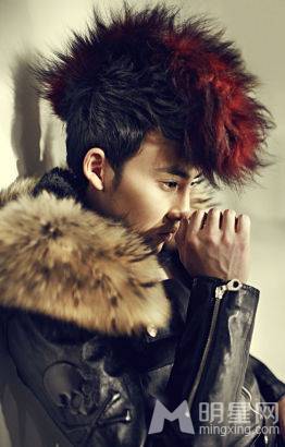 新一代男神张睿尽显硬朗帅气