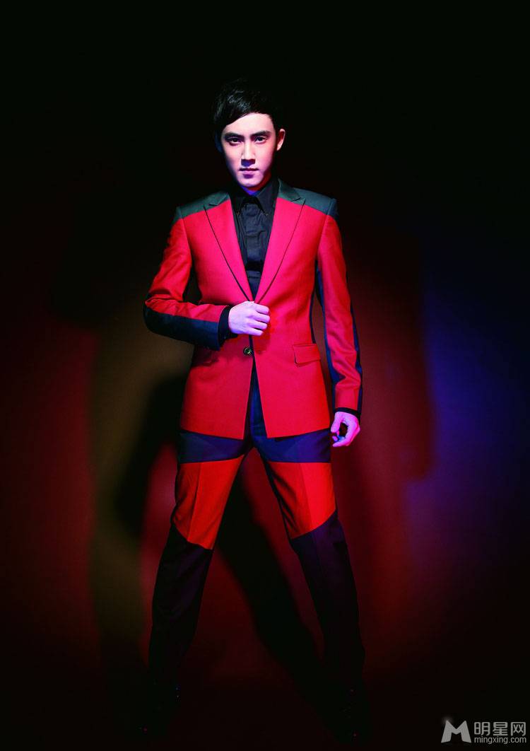 男演员张睿展现型男魅力写真