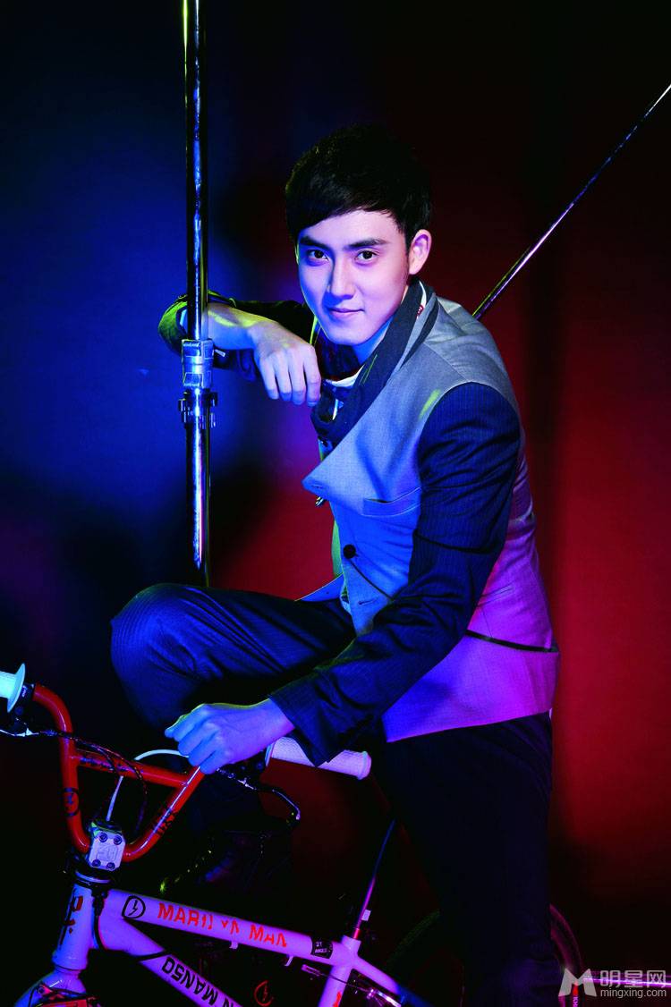 男演员张睿展现型男魅力写真