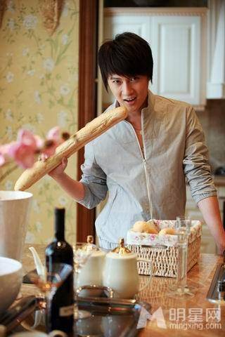 内地男明星迟帅阳光帅气写真