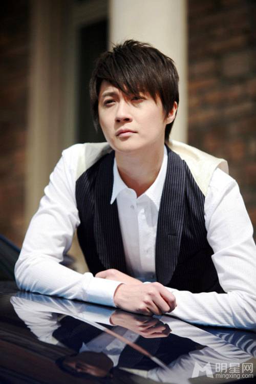 内地男明星迟帅阳光帅气写真