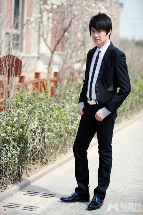 内地男明星迟帅阳光帅气写真