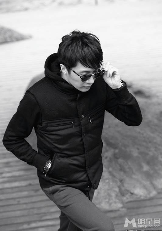 迟帅潮流搭配尽显阳刚本色街拍照