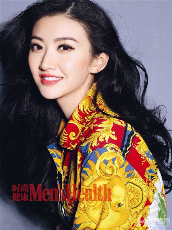 景甜甄子丹携手演绎亲密情侣写真