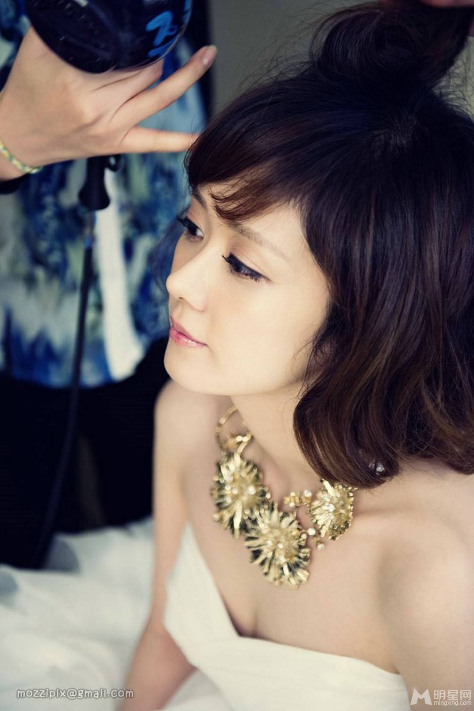 韩星张娜拉幸福唯美婚纱照