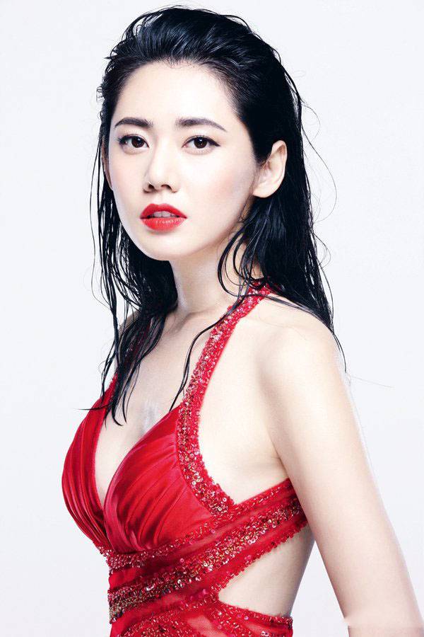 秋瓷炫性感妖娆妩媚靓照