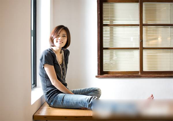 韩国女演员秋瓷炫清纯娇俏迷人写真