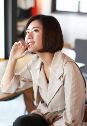 韩国女明星秋瓷炫午后闲暇时光靓照