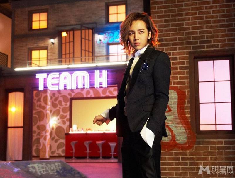 韩星张根硕俊俏帅气写真集