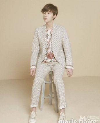 张根硕春日装扮散发暖男气息