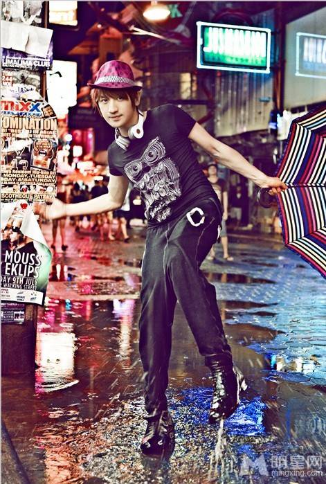 后弦尽显天然可爱呆萌写真