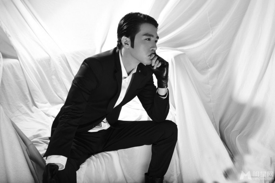 内地男明星俞灏明动感帅气写真集