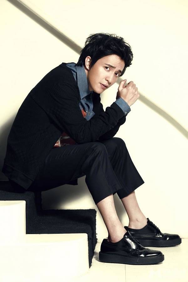 暖男薛之谦百变造型诠释多面人生