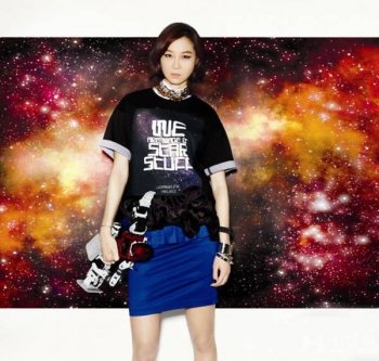 韩星孔孝真时尚穿搭尽展潮范儿