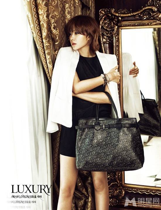 韩星孙艺珍气质短发清爽动人靓照