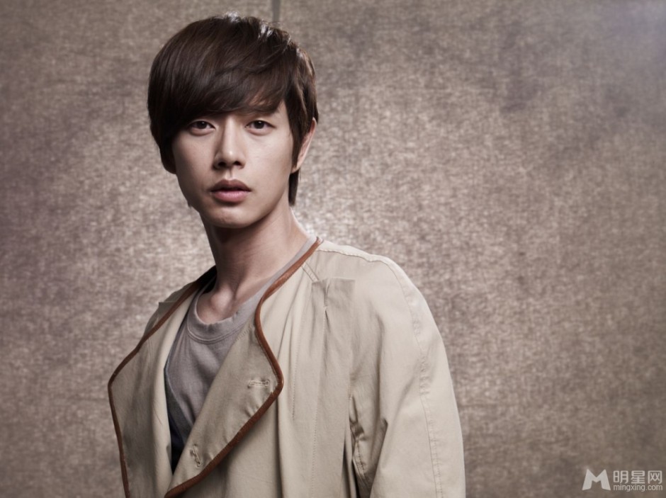 韩国男演员朴海镇时尚帅气写真