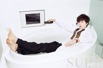 男神朴海镇时尚装扮尽显俊朗帅气