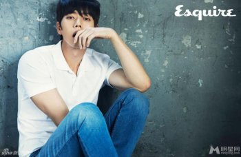 朴海镇牛仔装扮彰显潮男魅力