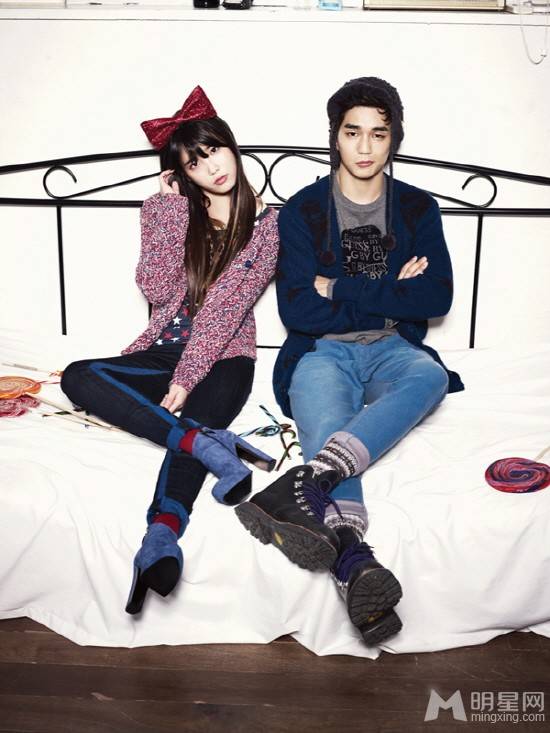 俞承豪李知恩展现俊男靓女魅力