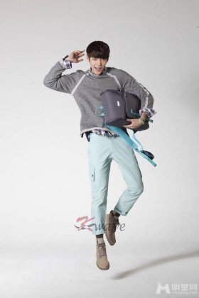 韩国男明星金宇彬代言时尚帅气服饰宣传照