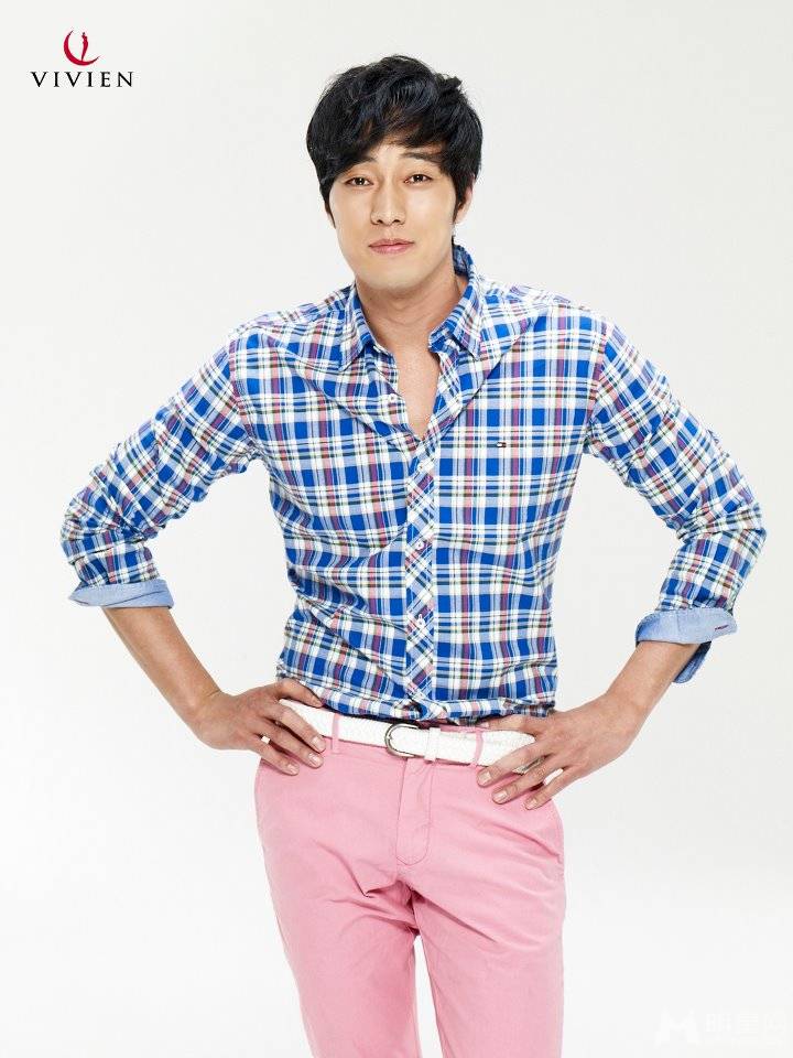 苏志燮尽显阳光帅气魅力写真