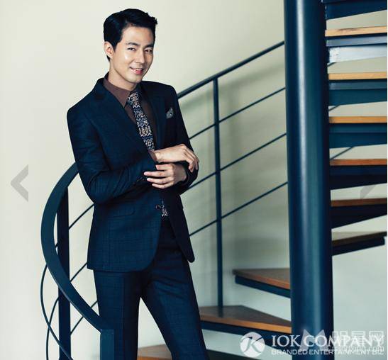 韩国男明星赵寅成尽显成熟稳重魅力写真集