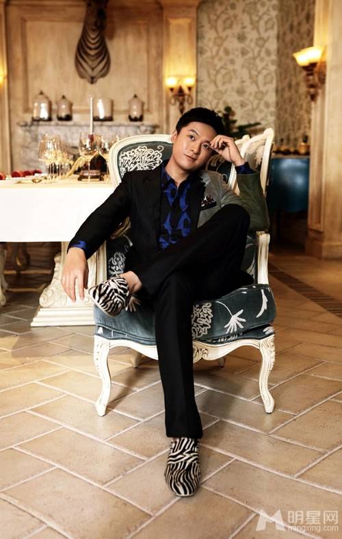 朱雨辰尽展型男魅力无限写真照