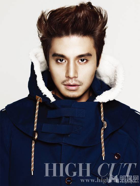 李东旭展现狂野帅气男人画报