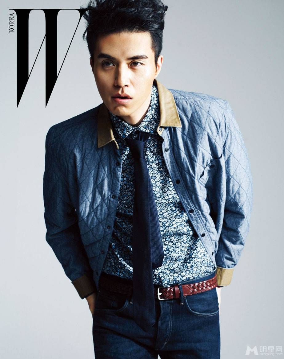 韩国男演员李东旭诠释雅痞形象写真