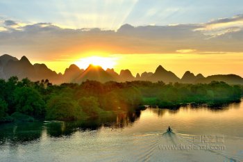 《江心岛日出》摄影佳作