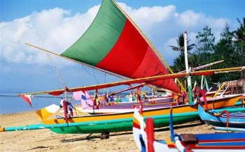 彩色帆船图片桌面壁纸