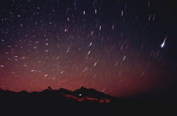 唯美梦幻狮子座流星图片