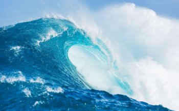 海浪唯美图片大全 灯塔海浪唯美风景图片