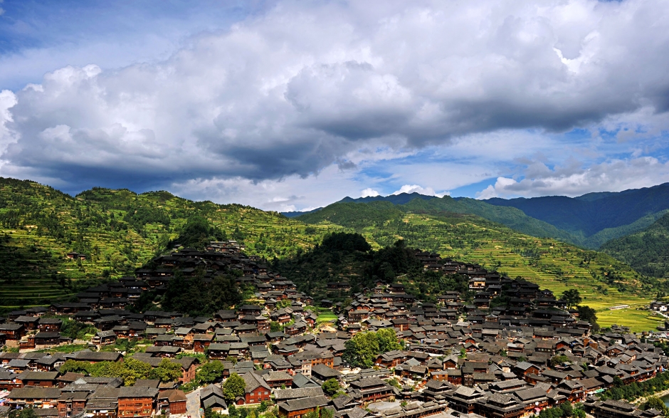 贵州苗寨梯田图片 贵州千户苗寨唯美风景图片