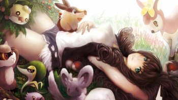 卷发动漫美女和可爱的小动物图片