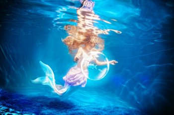 萌妹cosplay美人鱼3D图