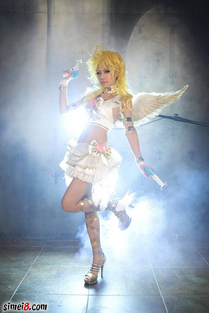 白皙天使cosplay美女图片