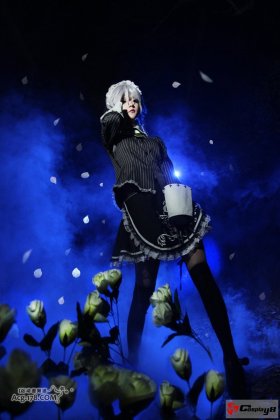 美腿女仆十六夜咲夜cos图片