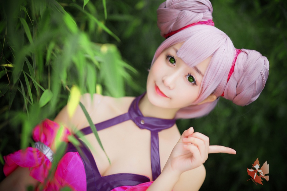 美女cosplay王者荣耀小乔高清图片