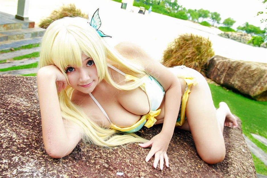 性感Coser忧糯Yonor火辣写真照