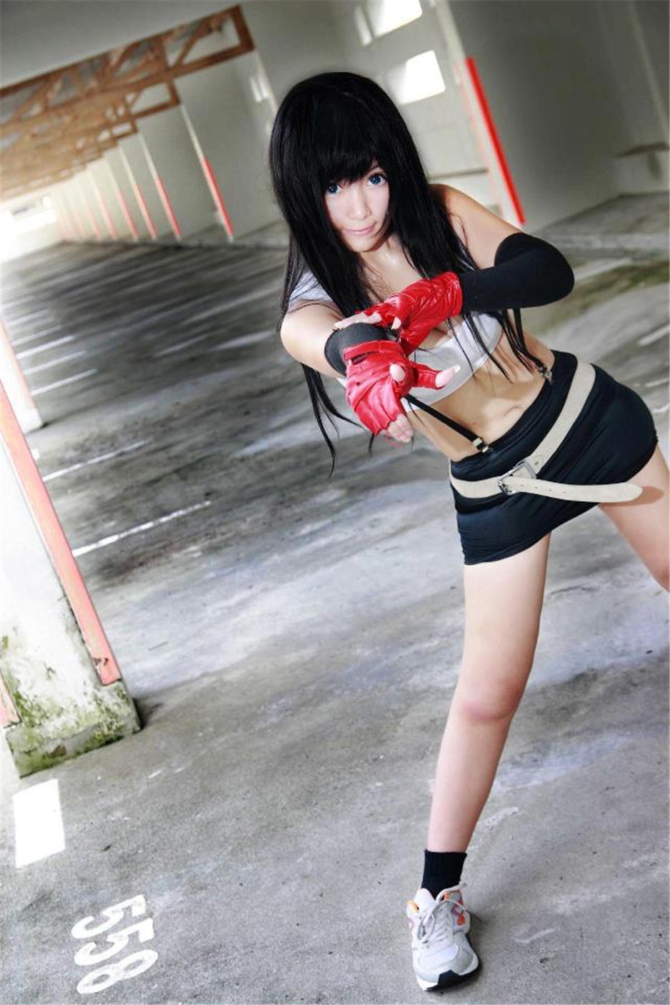 性感Coser忧糯Yonor火辣写真照