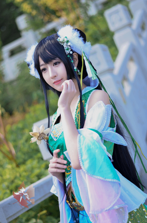 清纯少女玩转诛仙cosplay碧瑶