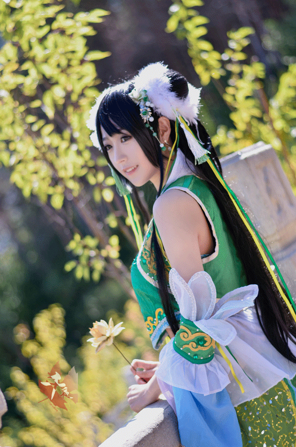 清纯少女玩转诛仙cosplay碧瑶