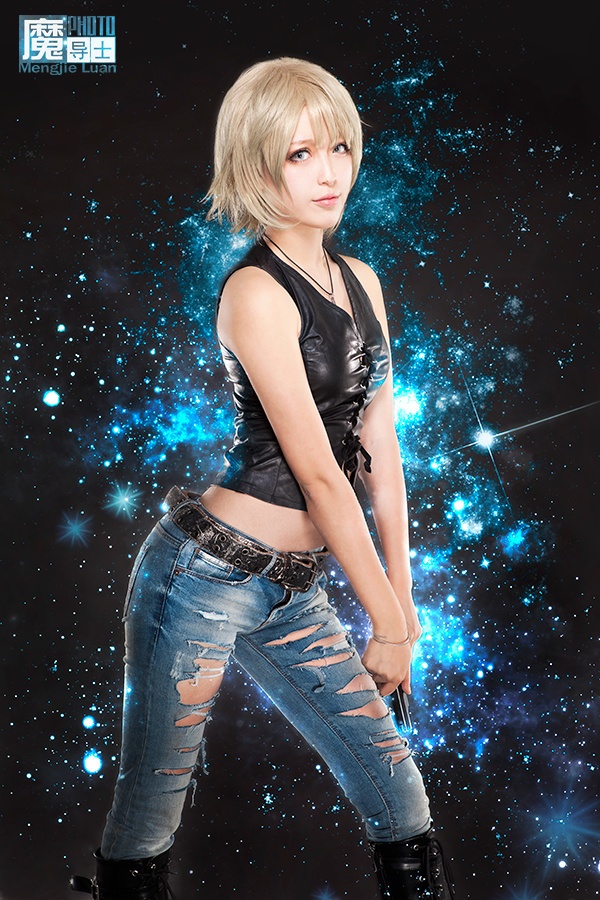 超有气质的长腿御姐cos图