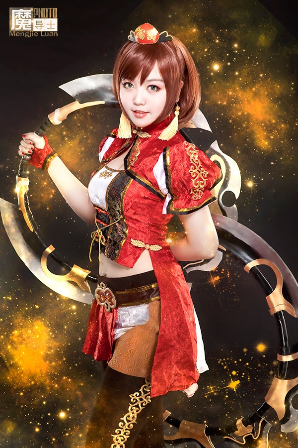 超有气质的长腿御姐cos图