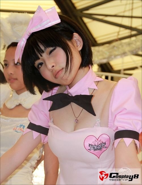 游戏展上的cosplay美女图片赏析
