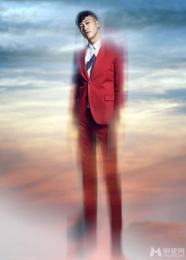 台湾男明星何润东彰显优雅男士风范