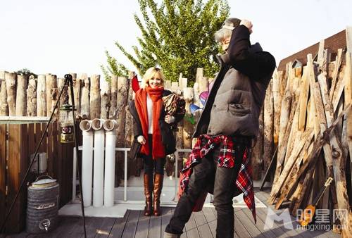 金泫雅代言冬日休闲服饰宣传照