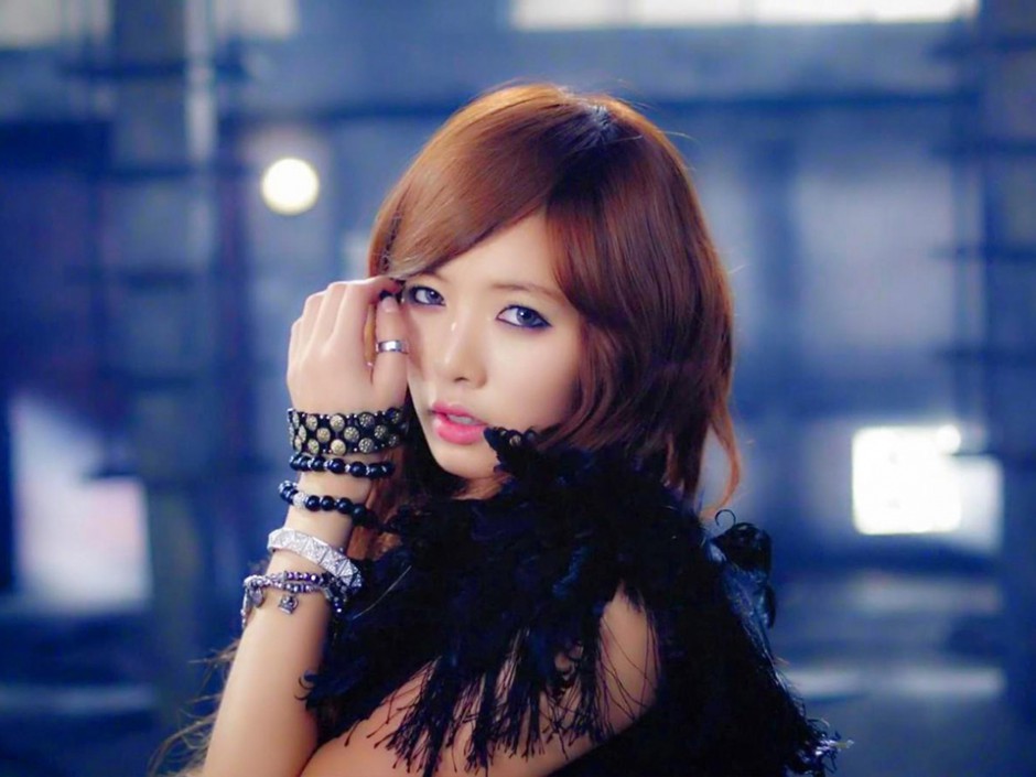 金泫雅勾人魂魄迷人写真照